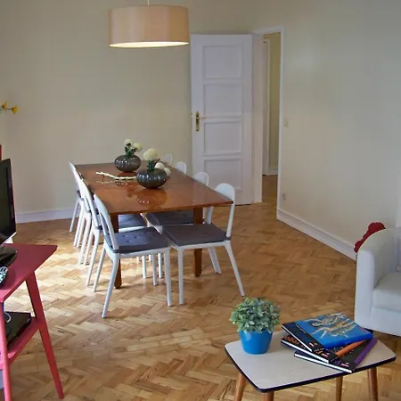 Apartment Almirante 1 Four Bedrooms Lisbon