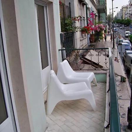 Apartment Almirante 1 Four Bedrooms Lisbon