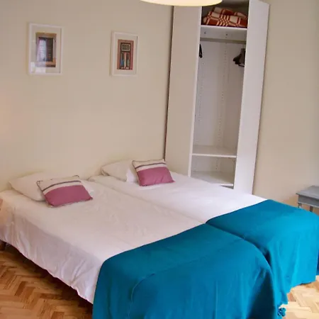 아파트 Almirante 1 Four Bedrooms 리스본