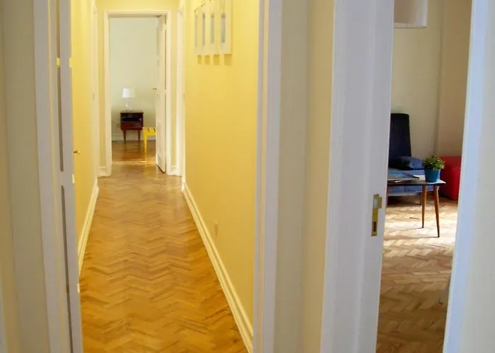 Almirante 1 Four Bedrooms Lisboa